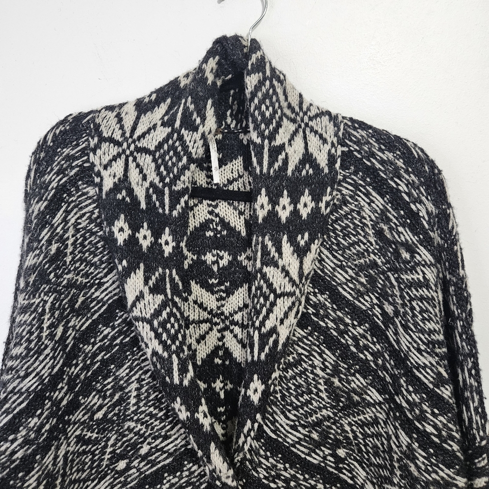 Free People Hidden Snowflake Oversize Cardigan XS Wool Boho - Picture 5 of 13